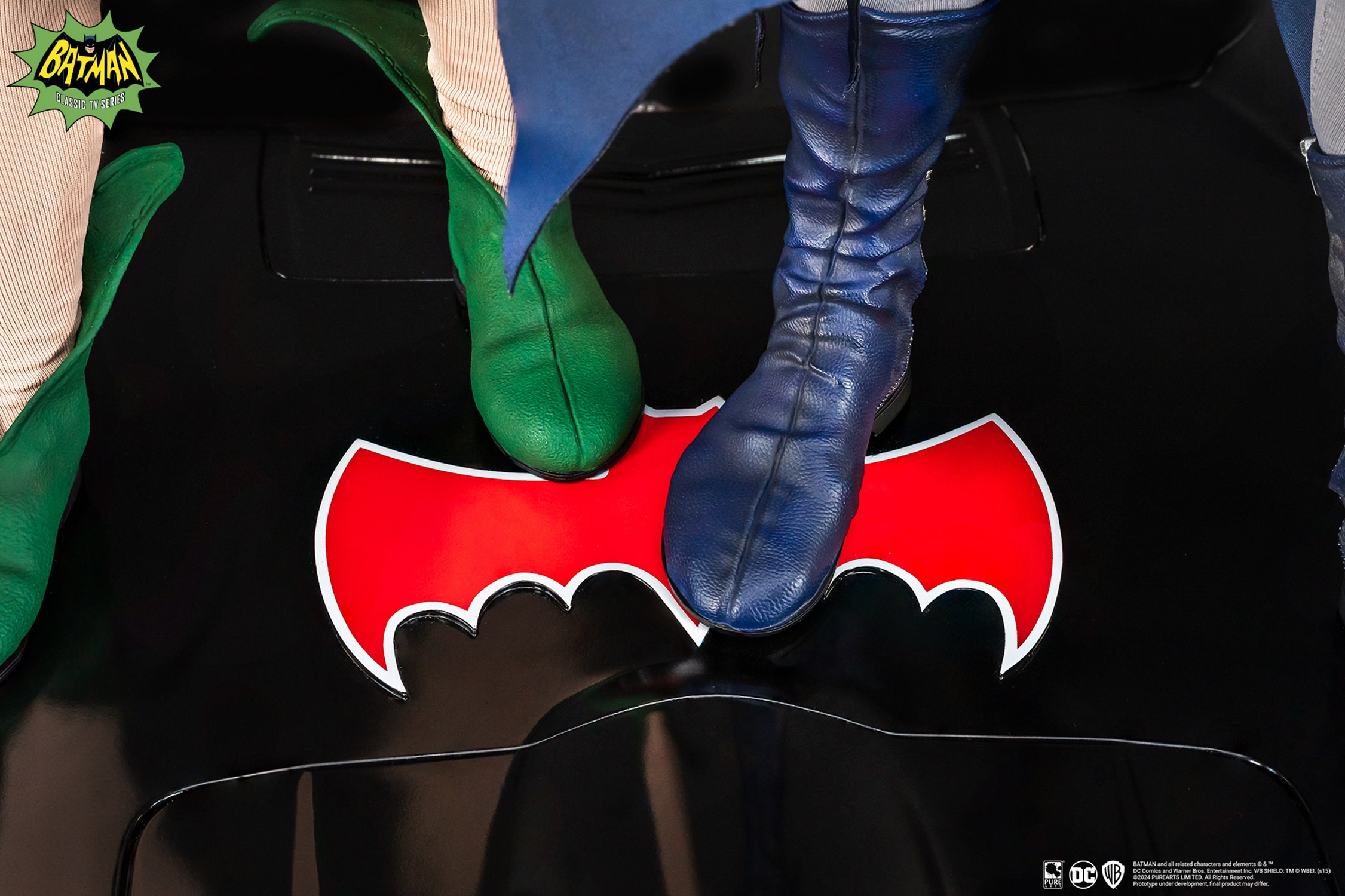 DC Comics Batman and Robin Diorama  (Prototype Shown) View 14