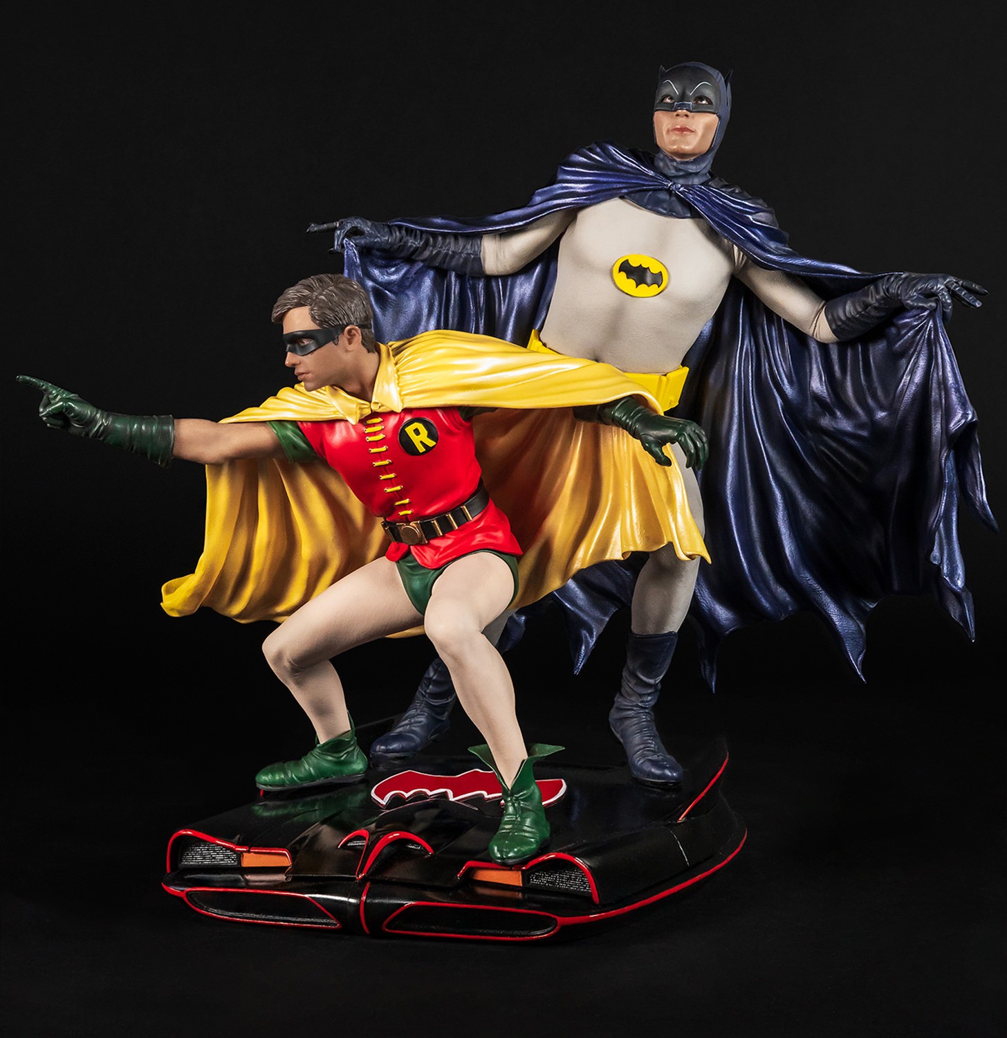 DC Comics Batman and Robin Diorama  (Prototype Shown) View 5