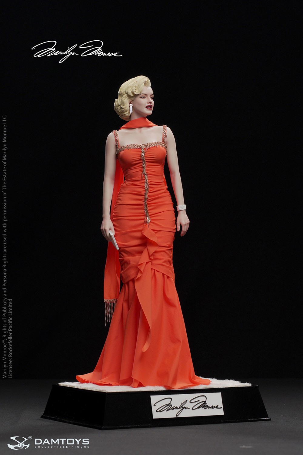 Marilyn Monroe Marilyn Monroe (Gentlemen Prefer Blondes) Statues  (Prototype Shown) View 9