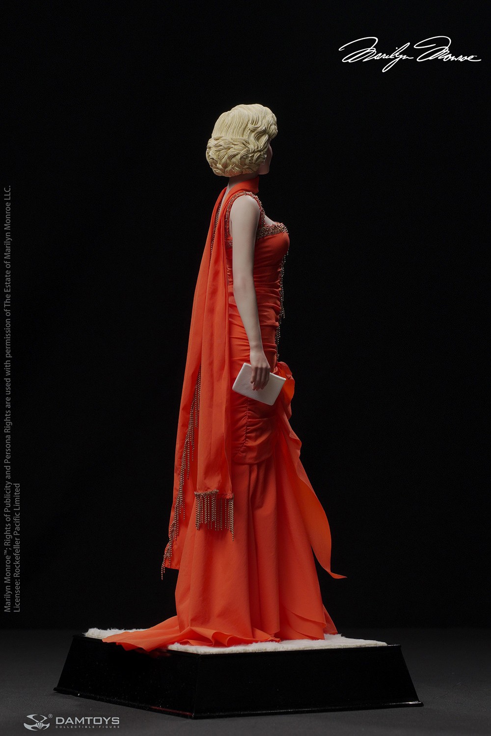 Marilyn Monroe Marilyn Monroe (Gentlemen Prefer Blondes) Statues  (Prototype Shown) View 12