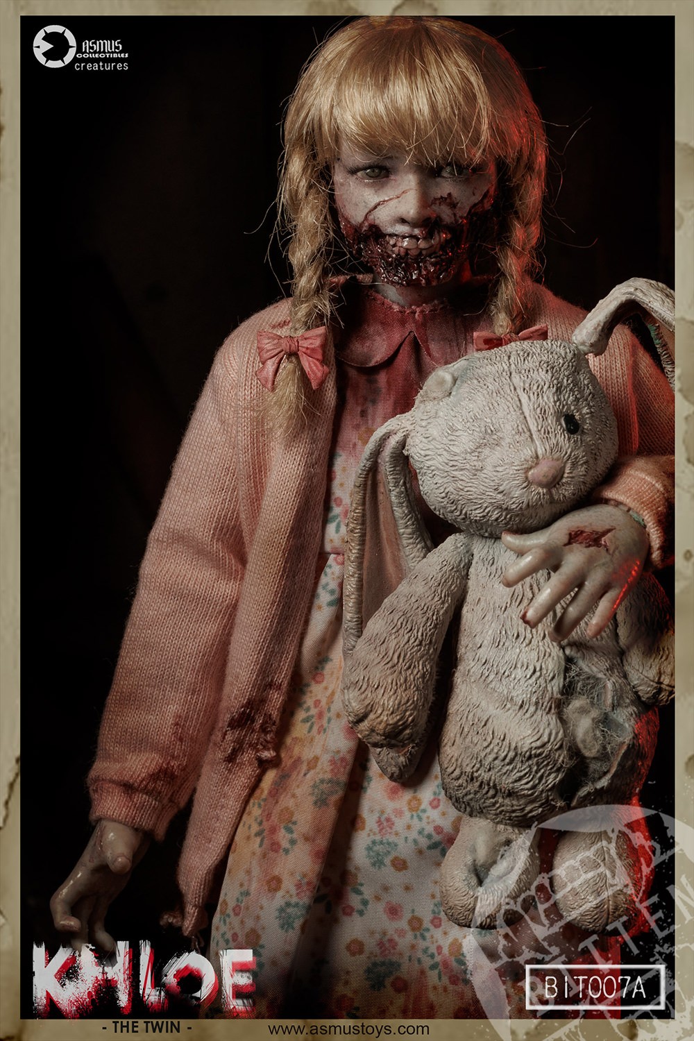 Bitten Khloe Sixth Scale Figure  Collector Edition (Prototype Shown) View 3