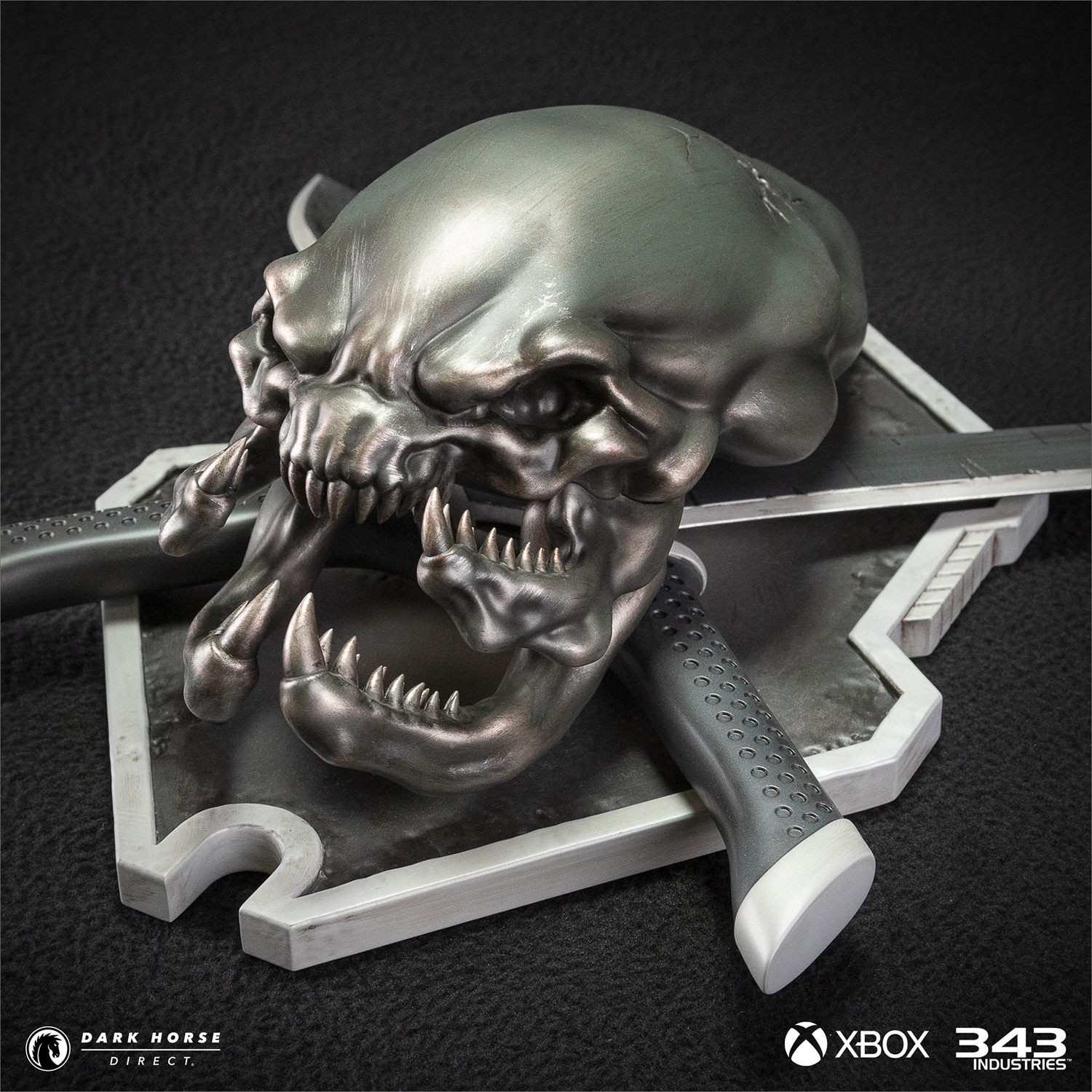 HALO Halo Legendary Icon Sculpture (Grunt Edition) Wall Decor  (Prototype Shown) View 5
