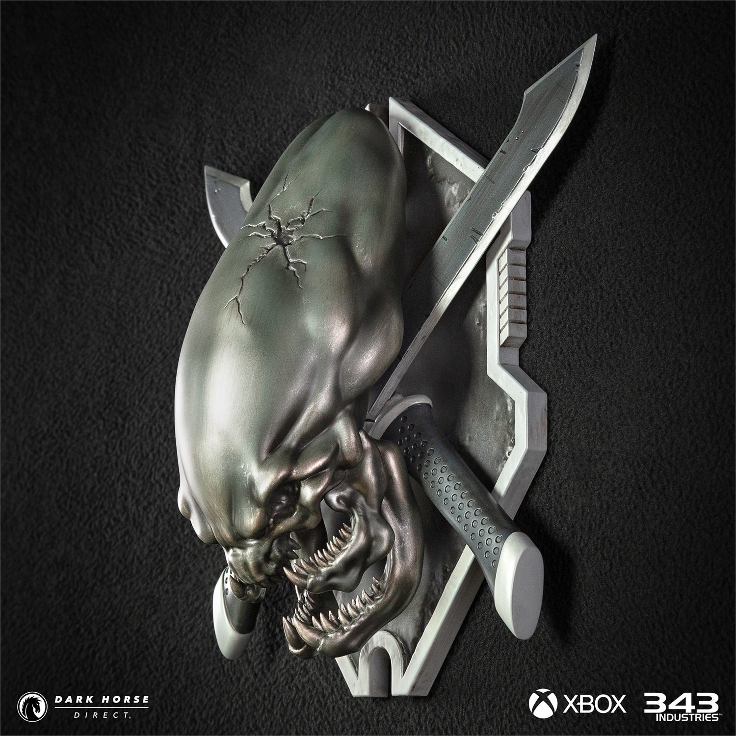 HALO Halo Legendary Icon Sculpture (Grunt Edition) Wall Decor  (Prototype Shown) View 7