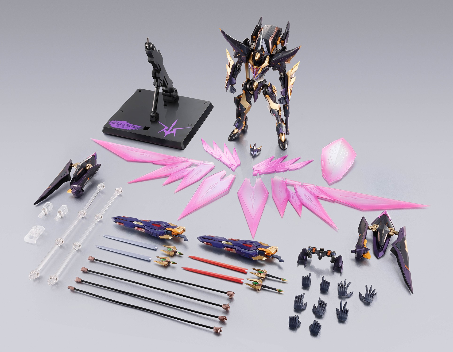 Code Geass Lancelot Albion Zero Action Figure  (Prototype Shown) View 9