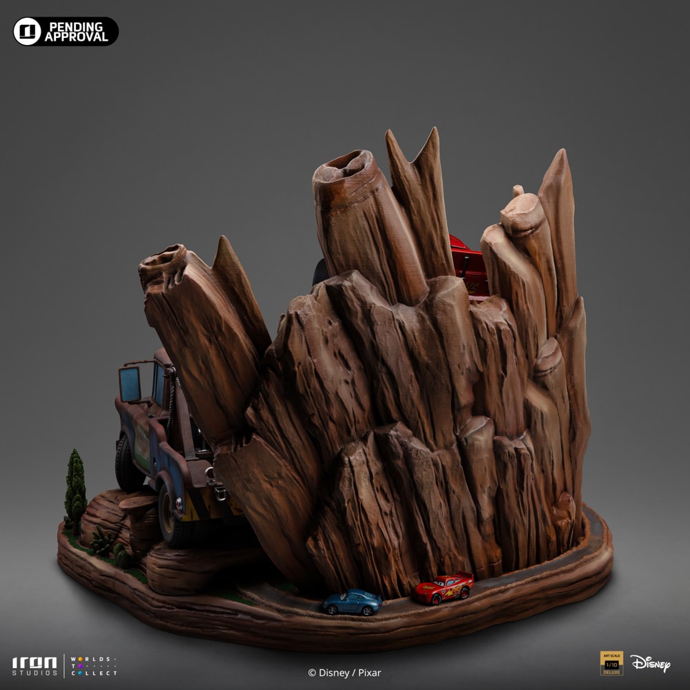 Disney Lightning McQueen & Tow Mater Deluxe 1:10 Scale Statue  (Prototype Shown) View 9