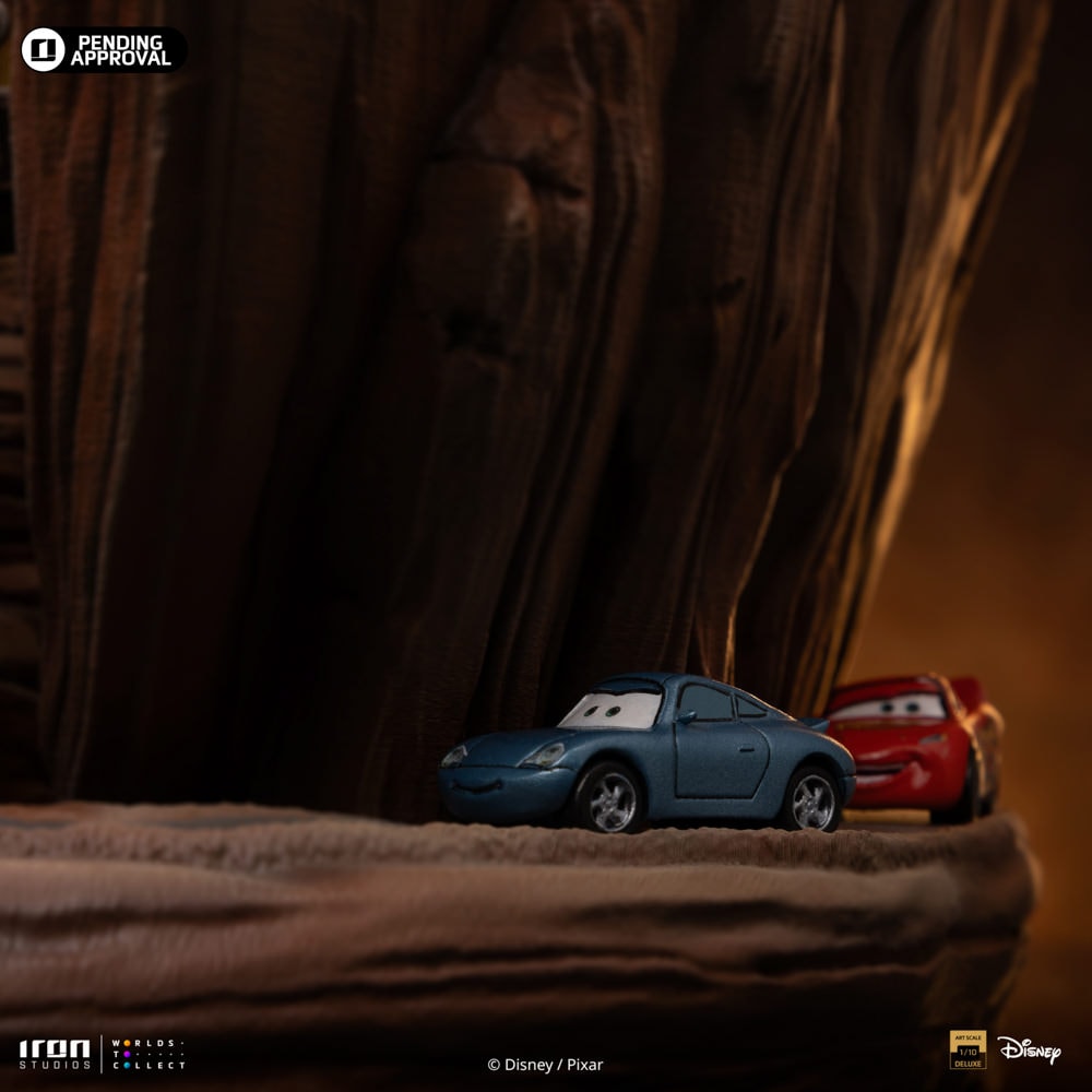 Disney Lightning McQueen & Tow Mater Deluxe 1:10 Scale Statue  (Prototype Shown) View 14