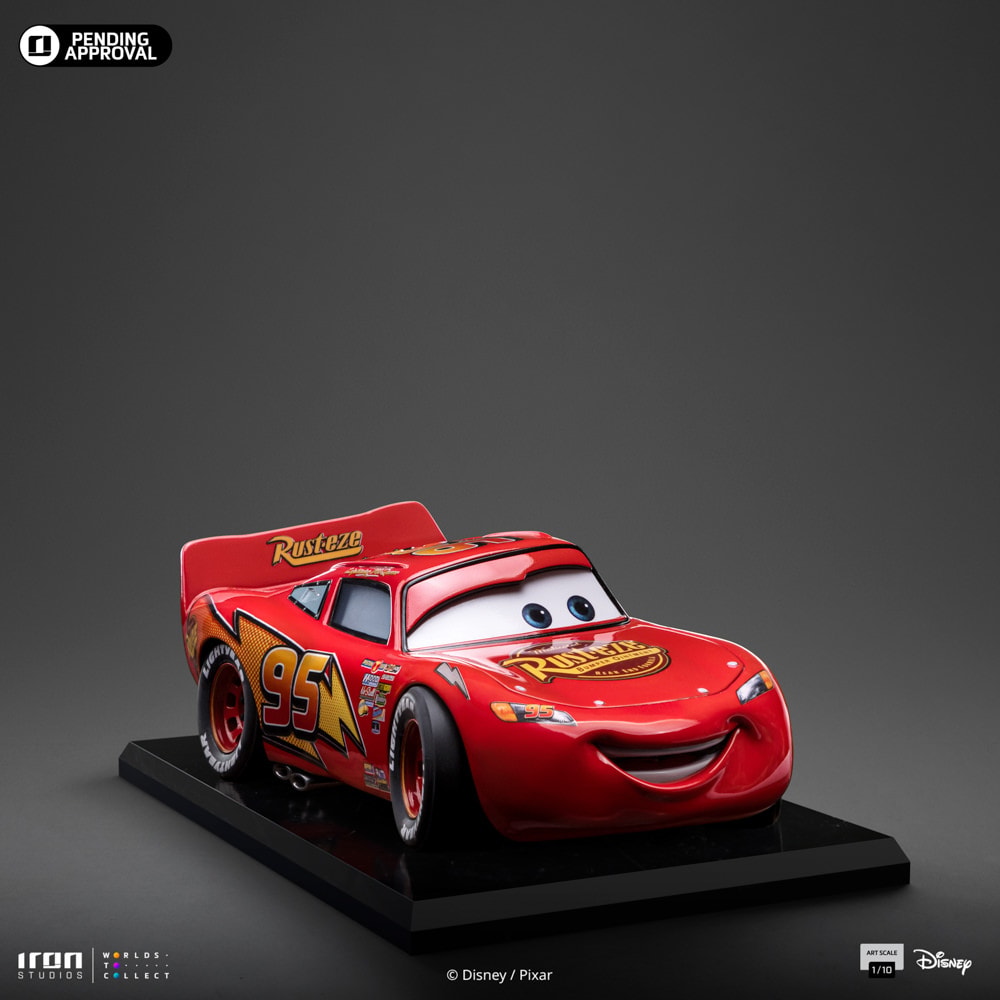 Disney Lightning McQueen 1:10 Scale Statue  Collector Edition (Prototype Shown) View 7