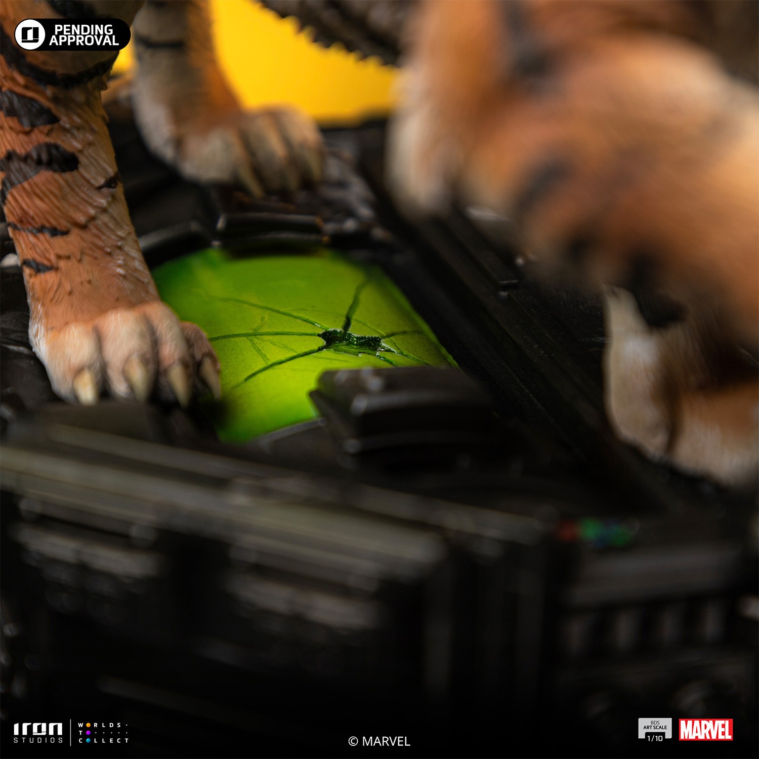 Marvel Kraven 1:10 Scale Statue  (Prototype Shown) View 12