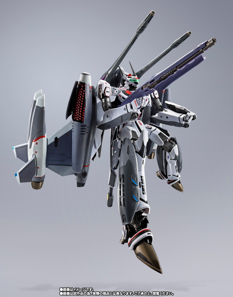 Macross Tornado Messiah Valkyrie ALTO SAOTOME USE REVIVAL Ver. Action Figure  (Prototype Shown) View 3