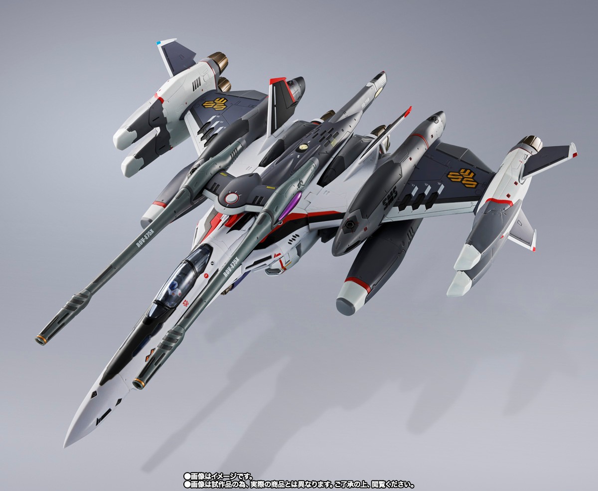 Macross Tornado Messiah Valkyrie ALTO SAOTOME USE REVIVAL Ver. Action Figure  (Prototype Shown) View 6