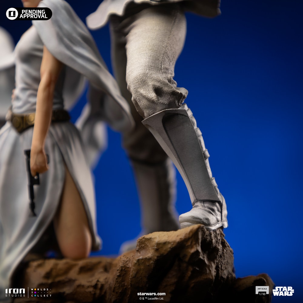 Star Wars Luke and Leia Deluxe 1:10 Scale Statue  (Prototype Shown) View 13