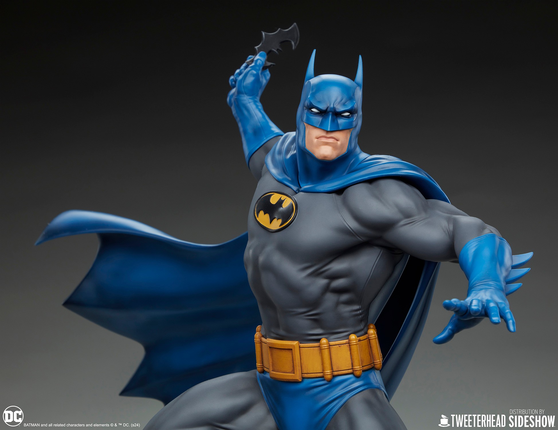 DC Comics Batman™ (Retro Edition) Quarter Scale Maquette  (Prototype Shown) View 4