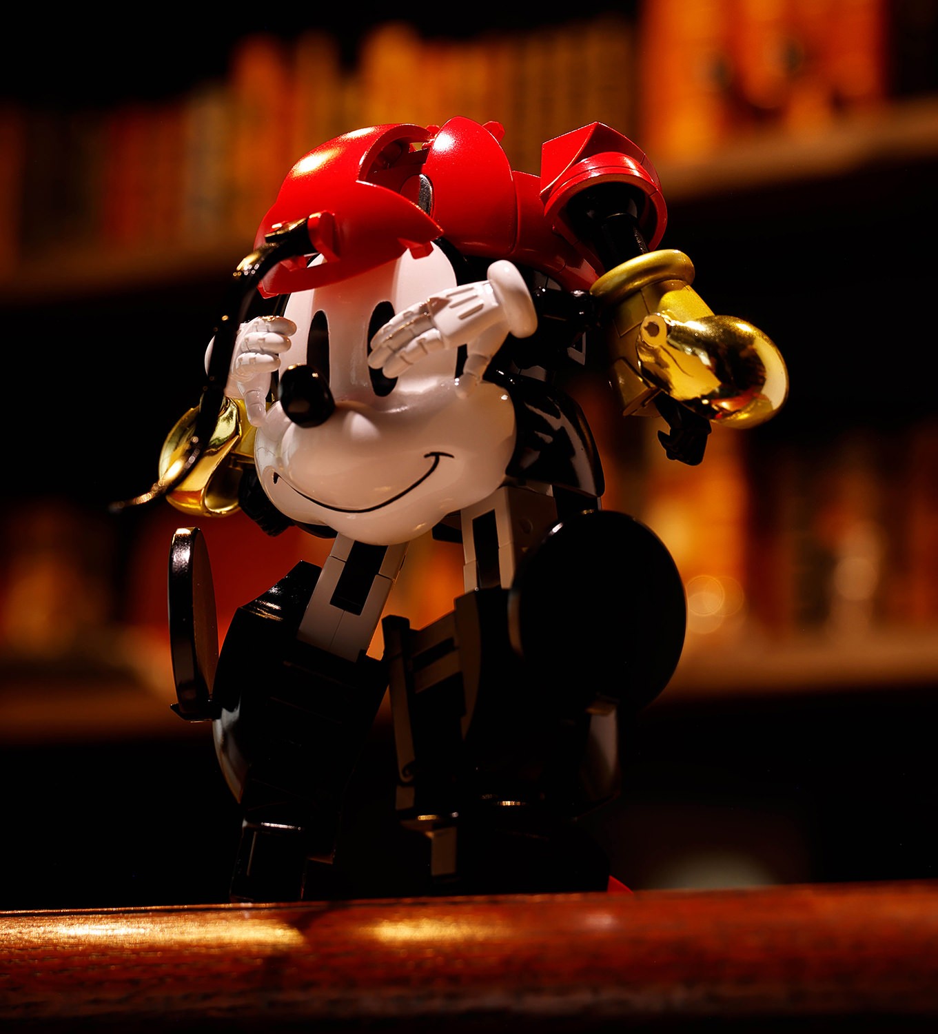 Mickey様 CHOGOKIN Super Transformation Mickey Mouse by Kunio Okawara