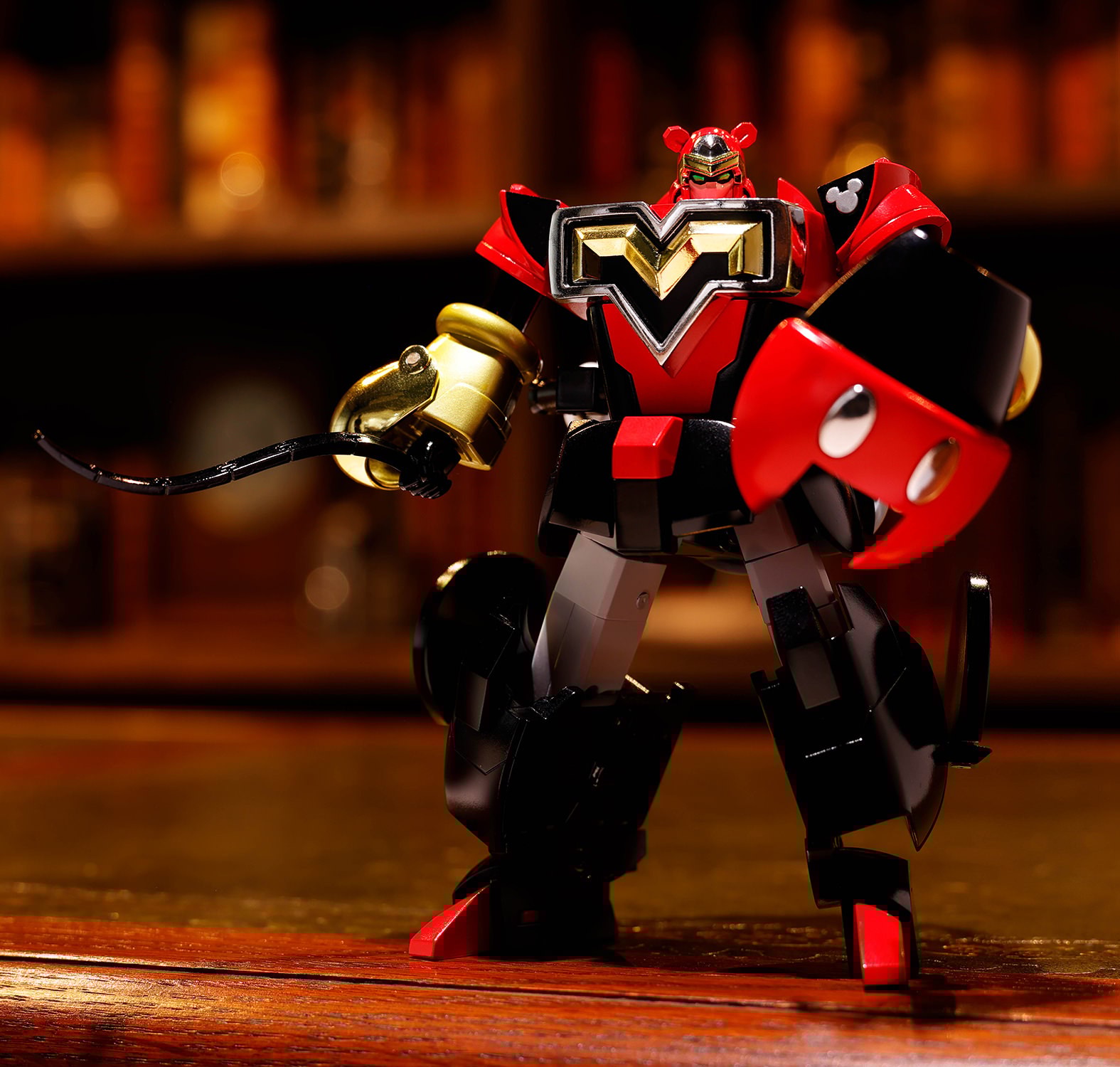 Super Change Mickey Mouse featuring Kunio Okawara Collectible