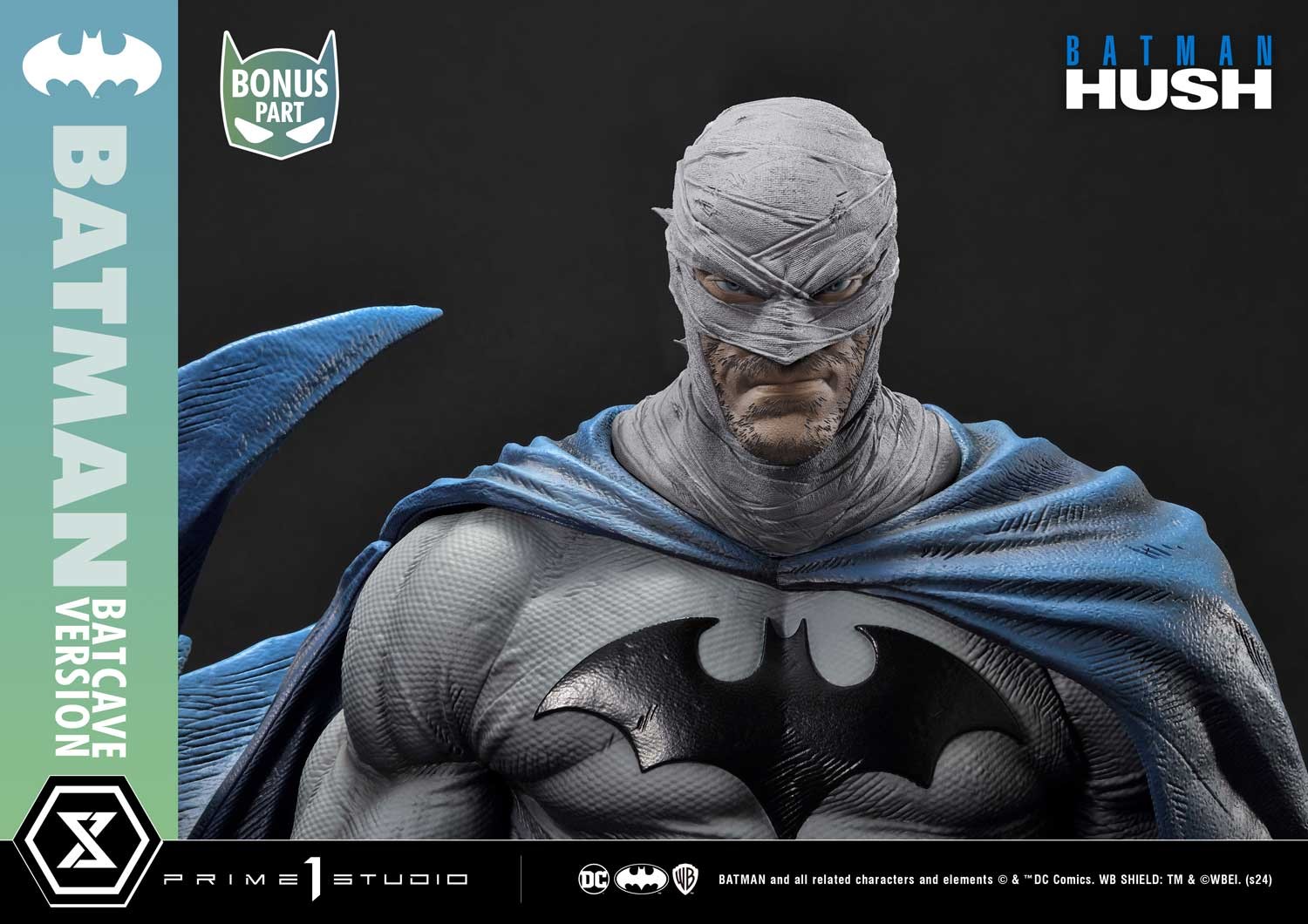 DC Comics Batman (Deluxe Bonus Version) Quarter Scale Statue  (Prototype Shown) View 3