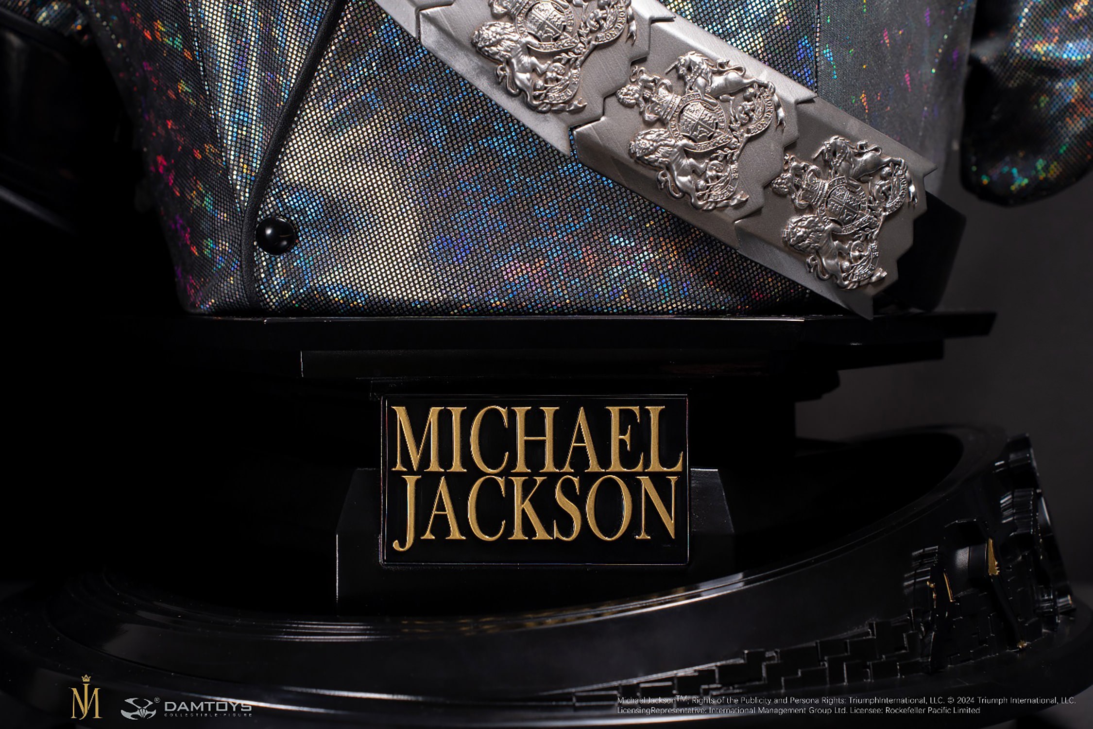 Michael Jackson Michael Jackson (Dangerous Tour) Life-Size Bust  (Prototype Shown) View 13