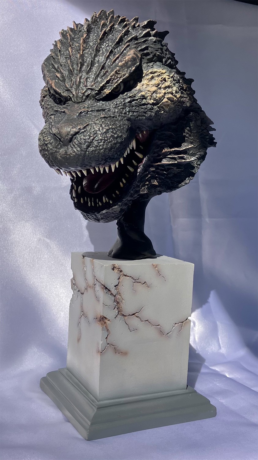 Godzilla Toho Kaiju Collection Vol. 36 - Godzilla 2023 Bust  (Prototype Shown) View 1