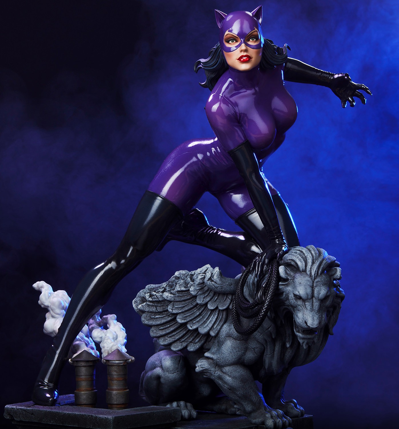 DC Comics Catwoman (Purple Edition) Quarter Scale Maquette  (Prototype Shown) View 1