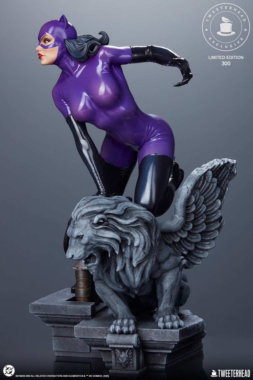 DC Comics Catwoman (Purple Edition) Sixth Scale Maquette  (Prototype Shown) View 12