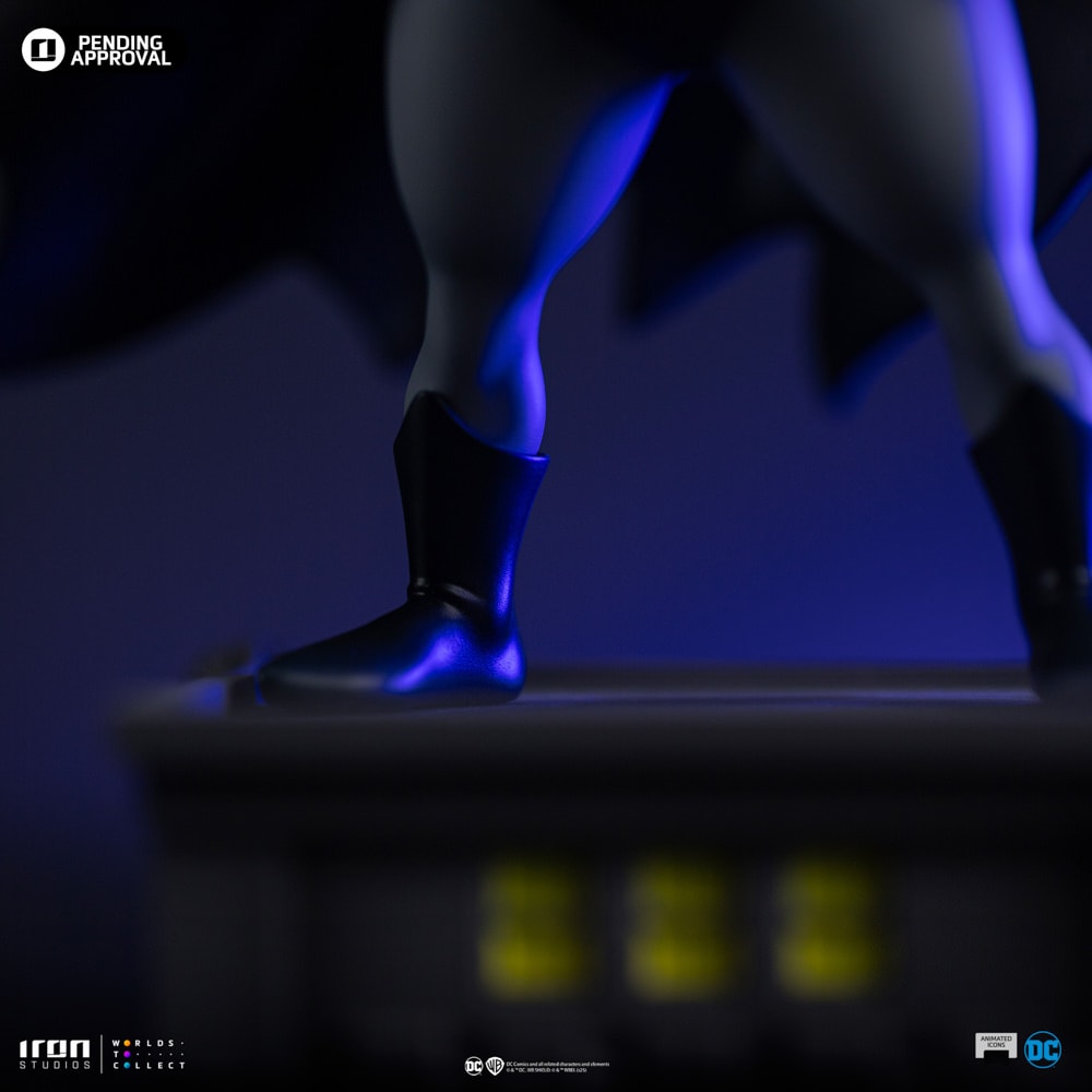 DC Comics Batman Statues  (Prototype Shown) View 12