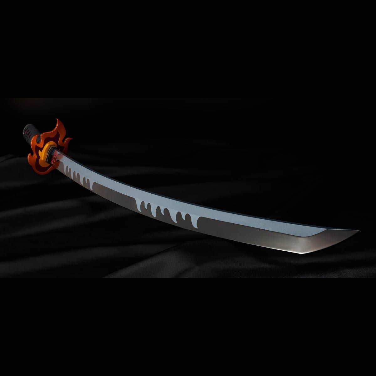 Demon Slayer Nichirin Sword (Tanjiro Kamado) Kyojuro Rengoku’s Sword (Guard Version) Prop Replica Prop Replica  (Prototype Shown) View 7