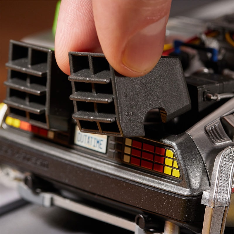 Back to the Future Back to the Future: Time Machine Countdown Character Model Kit  (Prototype Shown) View 10