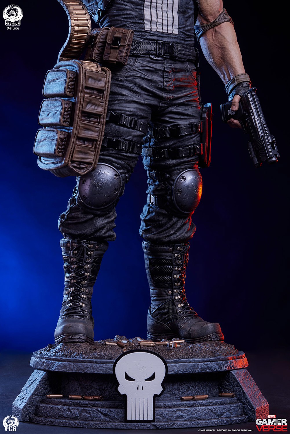 Marvel Punisher (Deluxe Edition) 1:3 Scale Statue  (Prototype Shown) View 16