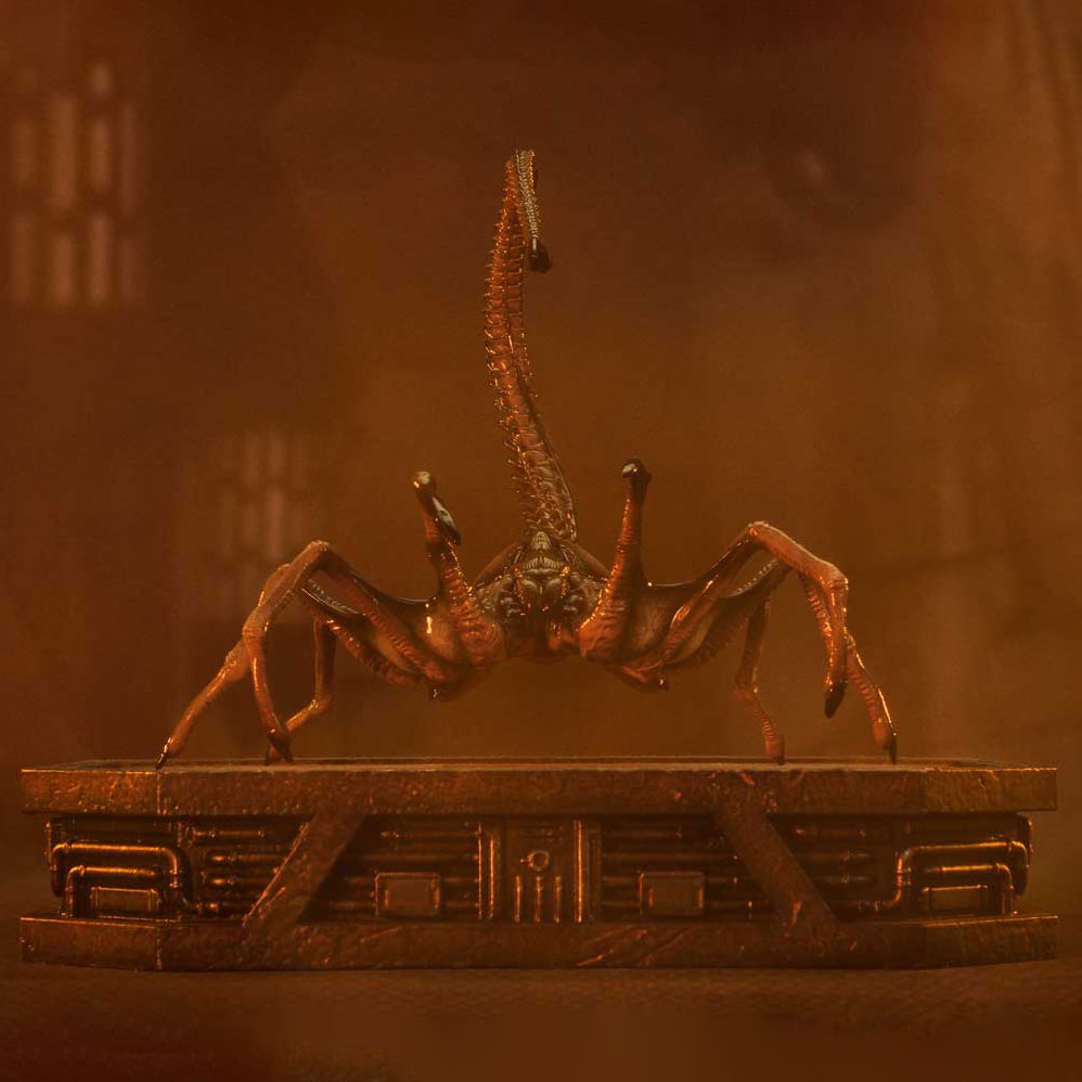 Alien Dog Alien (Deluxe Bonus Version) 1:3 Scale Statue  (Prototype Shown) View 3