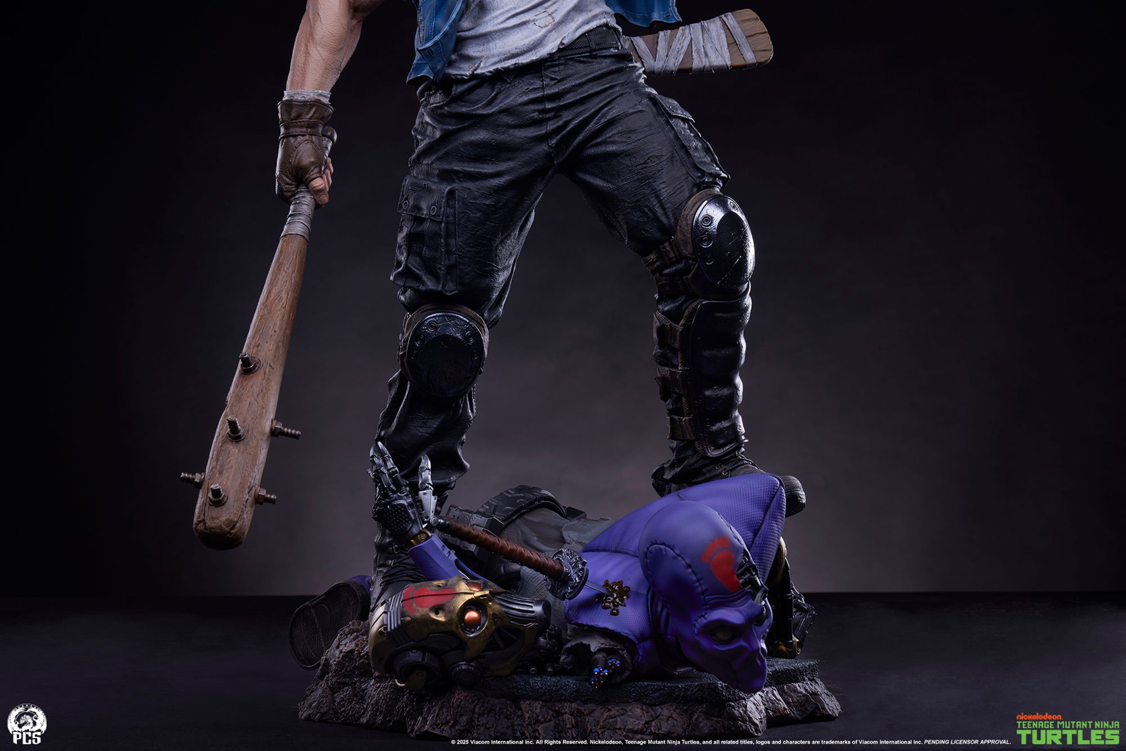 Teenage Mutant Ninja Turtles Casey Jones 1:3 Scale Statue  (Prototype Shown) View 16