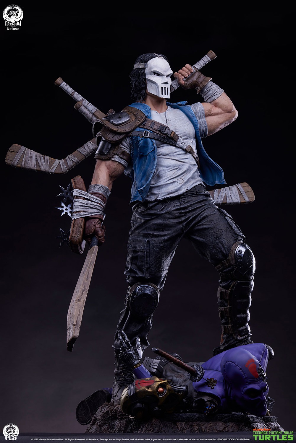 Teenage Mutant Ninja Turtles Casey Jones Deluxe 1:3 Scale Statue  (Prototype Shown) View 10