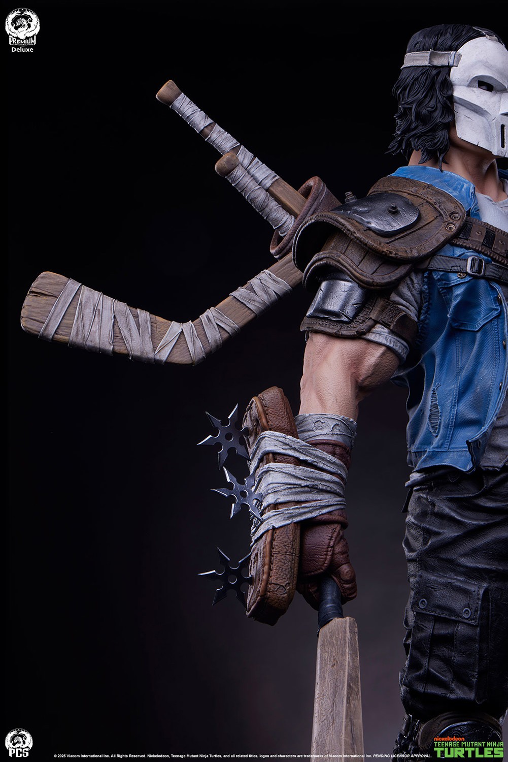 Teenage Mutant Ninja Turtles Casey Jones Deluxe 1:3 Scale Statue  (Prototype Shown) View 15
