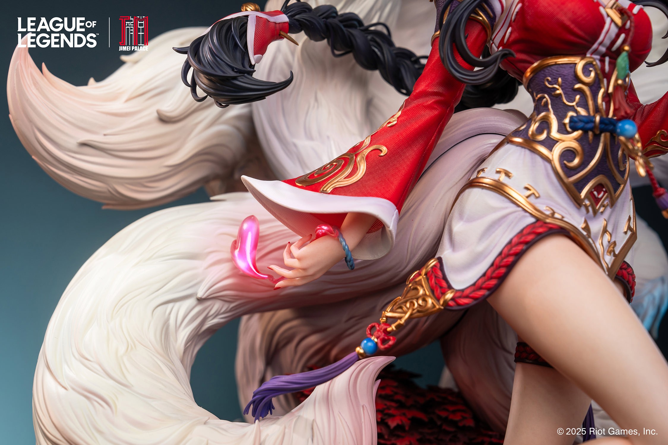 League of Legends Ahri Statues  (Prototype Shown) View 11