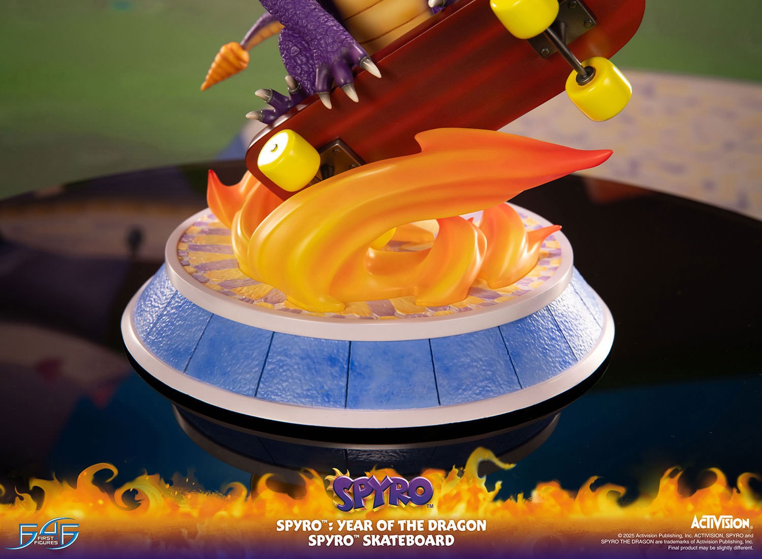 Spyro Spyro™ Skateboard Statues  (Prototype Shown) View 12