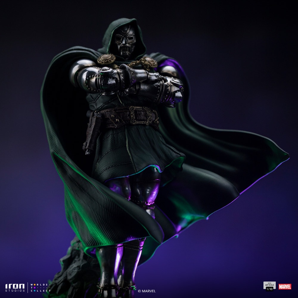 Marvel Doctor Doom 1:10 Scale Statue  (Prototype Shown) View 6