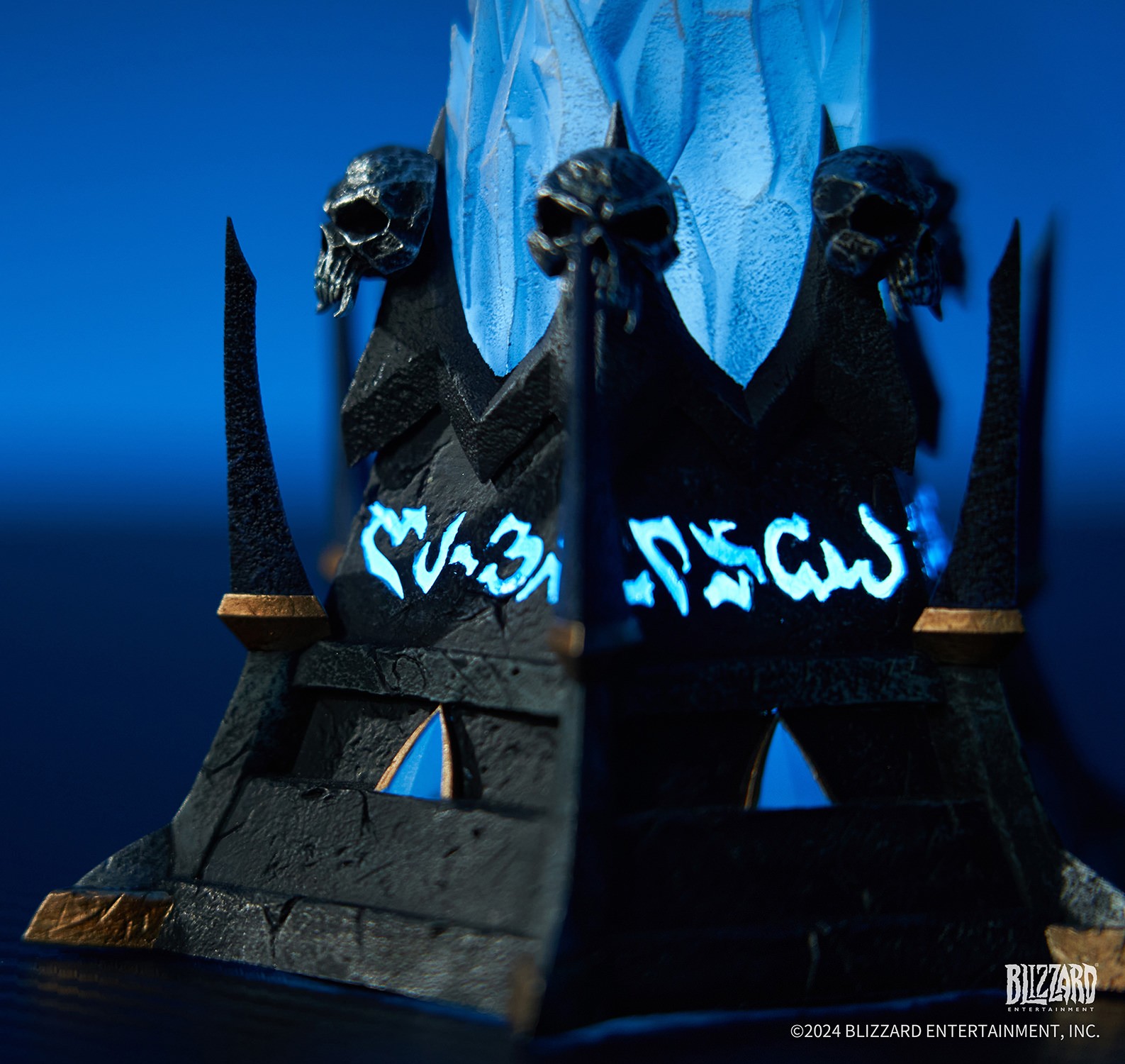 Warcraft Frostmourne (Collector's Edition) Replica  (Prototype Shown) View 5