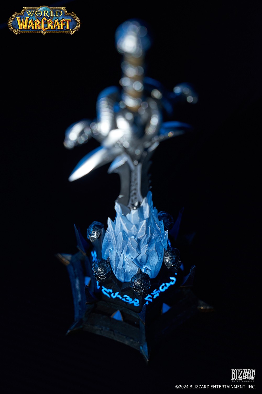 Frostmourne (Collector's Edition) Replica by HEX Collectibles