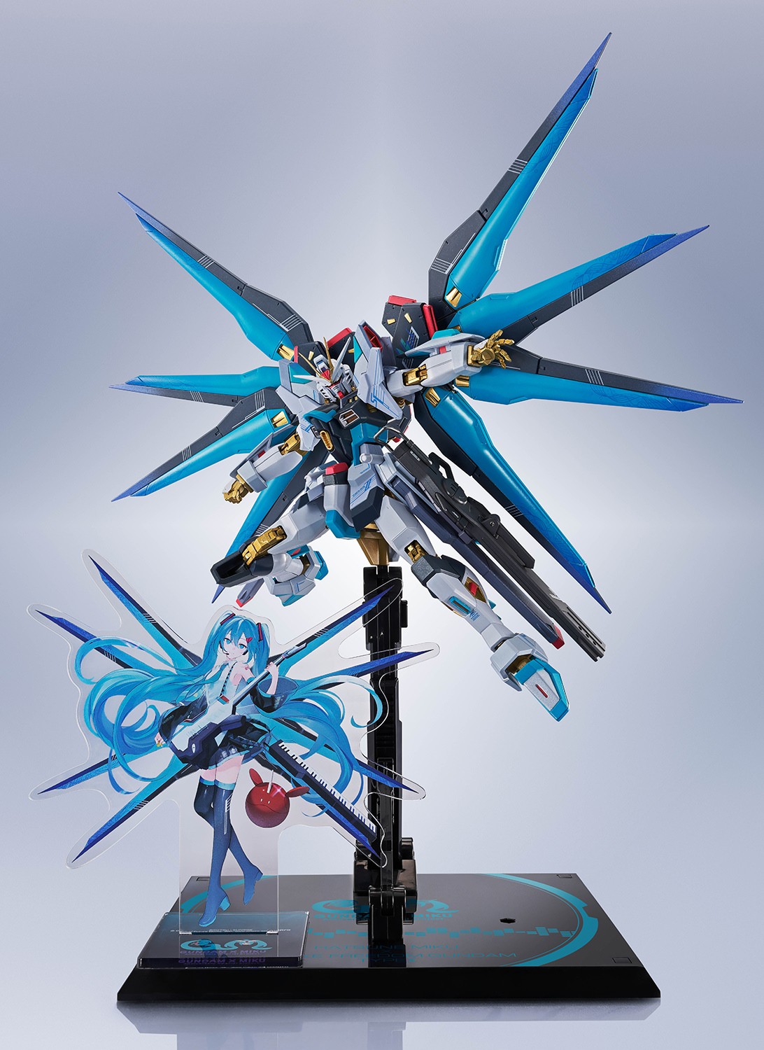 Strike Freedom Gundam Type II (Hatsune Miku Version