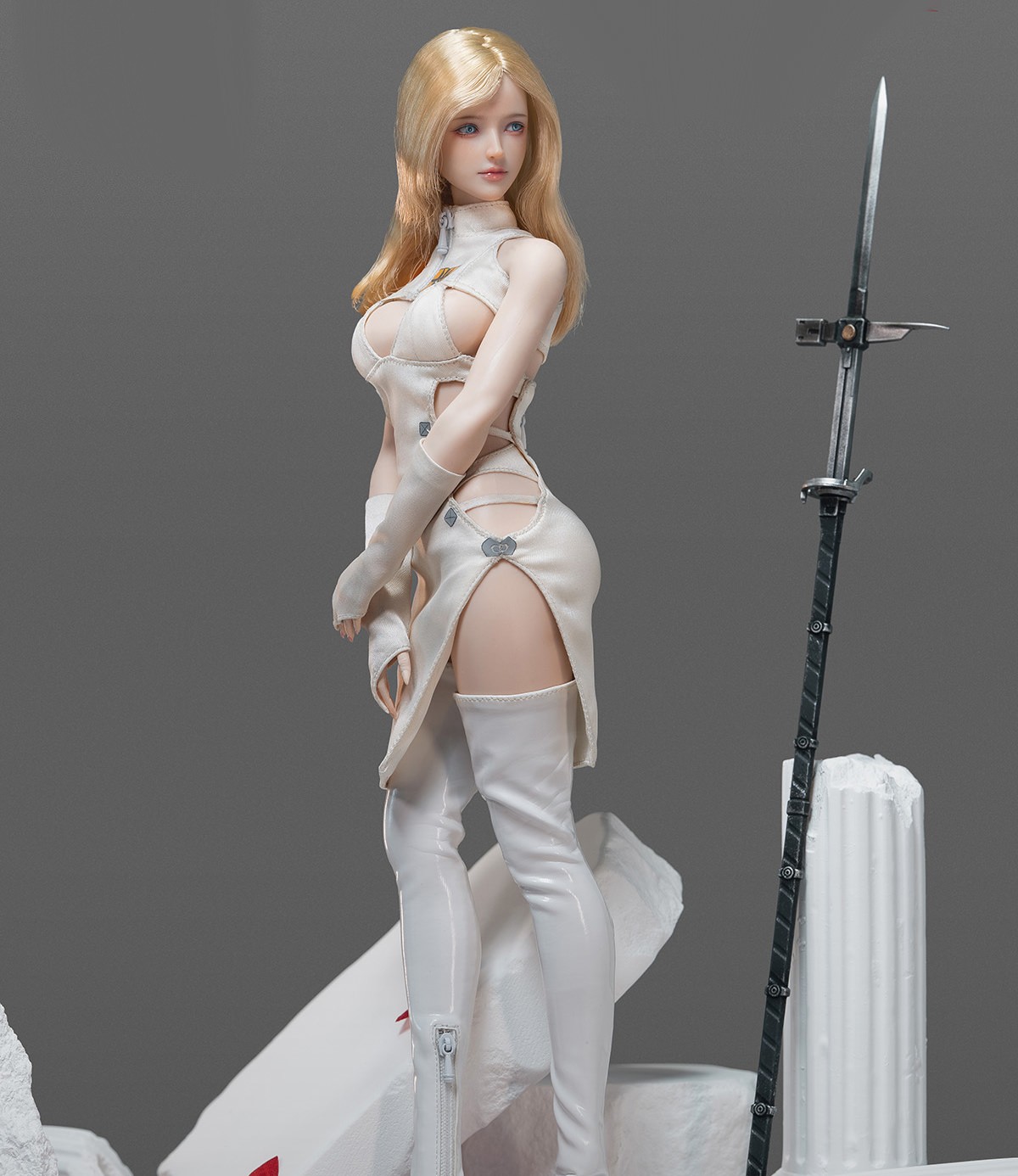 i8Toys Witch "Teresa" Sixth Scale Figure  (Prototype Shown) View 4