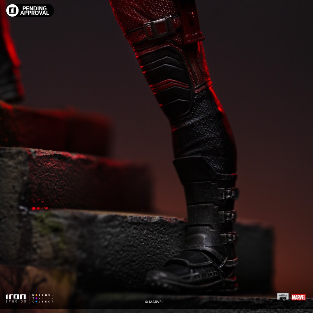Marvel Daredevil 1:10 Scale Statue  (Prototype Shown) View 14
