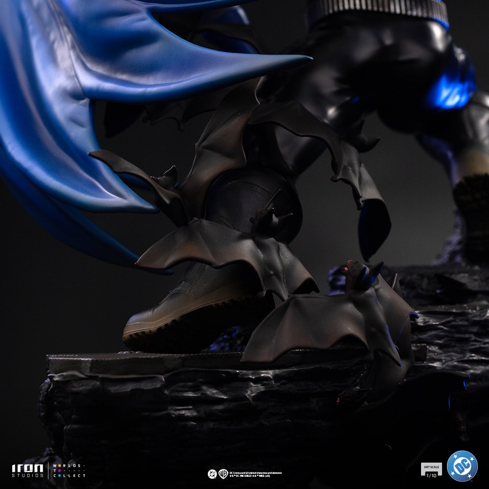 DC Comics Batman vs Bane 1:10 Scale Statue  Exclusive Edition (Prototype Shown) View 12