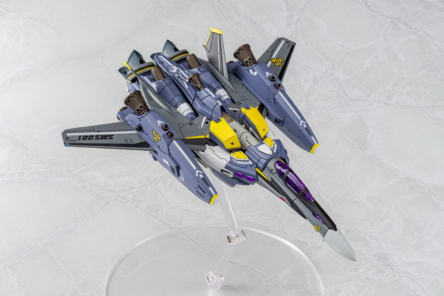 Macross V.F.G. VF-25S Super Messiah Model Kit  (Prototype Shown) View 13