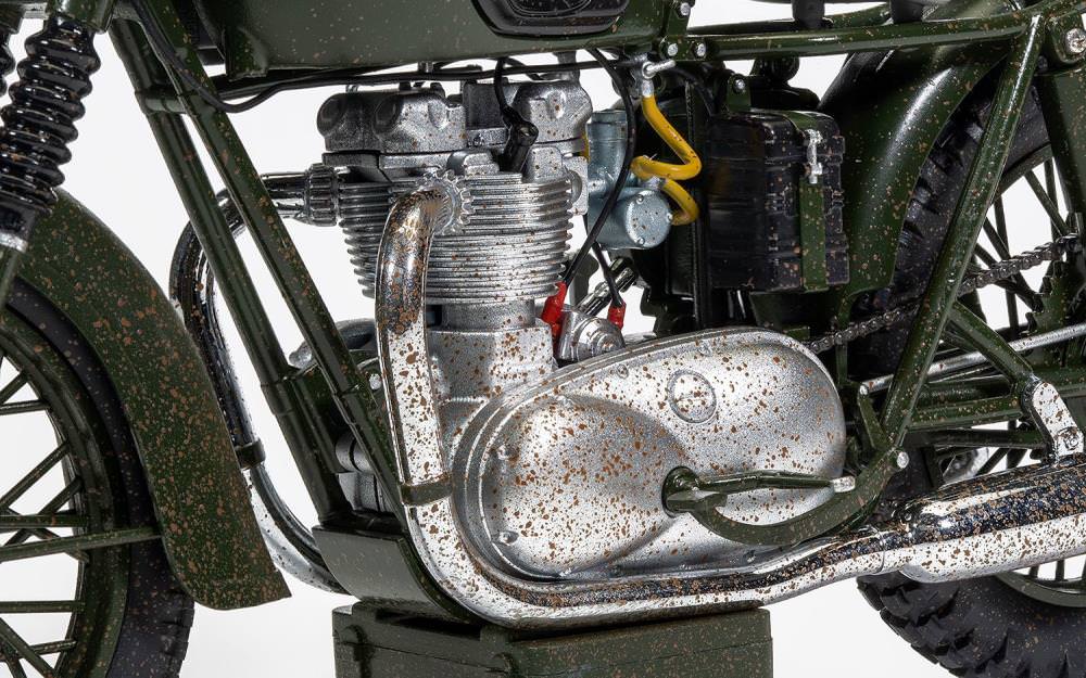 Triumph TR6 Trophy Weathered Scaled Replica by Corgi | Sideshow