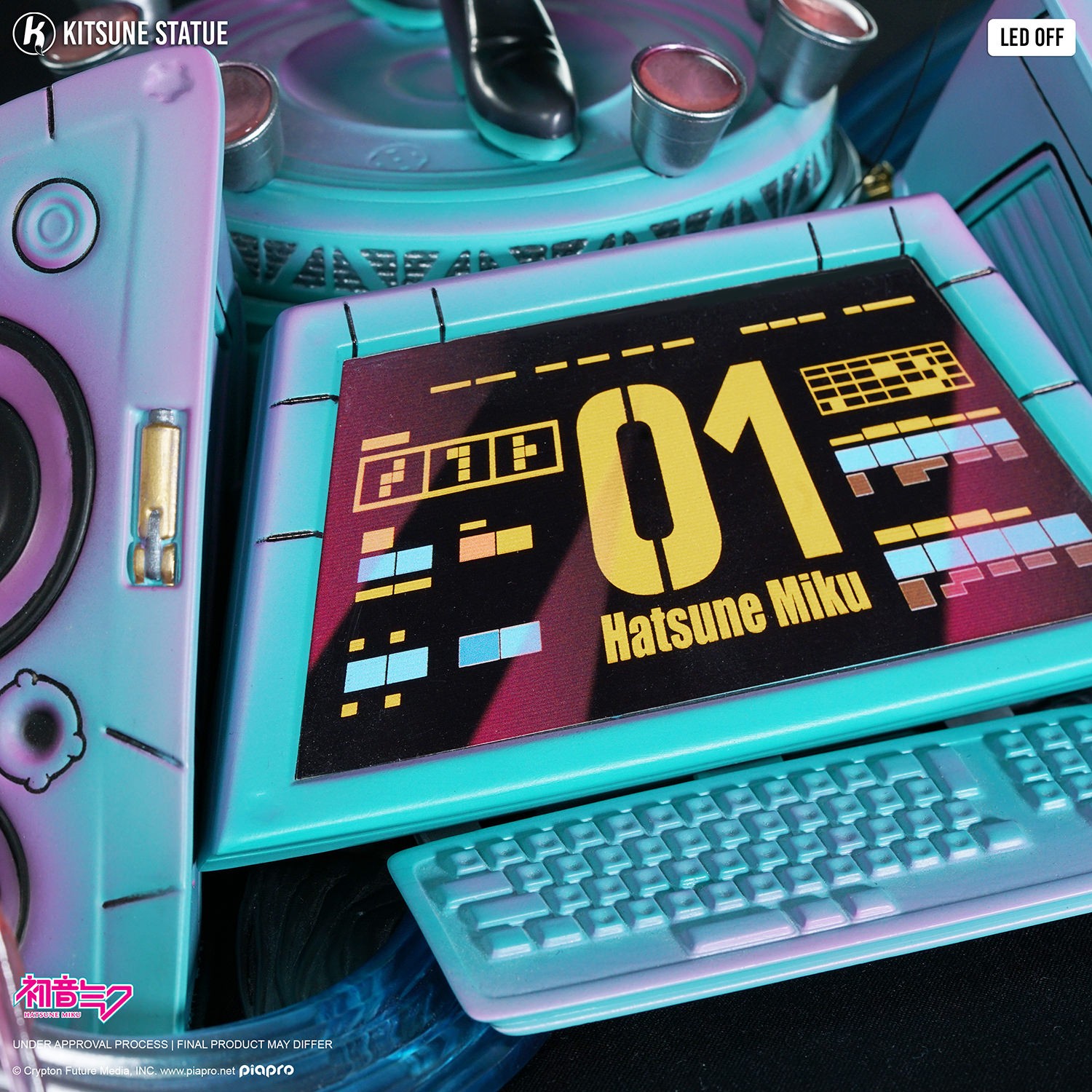 Piapro Characters Hatsune Miku Statues  (Prototype Shown) View 4