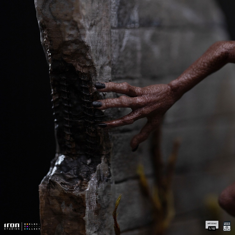 I Want To Believe ET Varginha 1:10 Scale Statue  (Prototype Shown) View 6