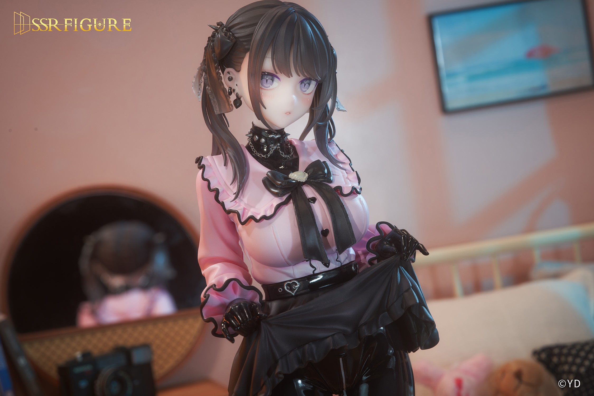 SSR Figure Kurokawa Miu Deluxe Collectible Figure  (Prototype Shown) View 4