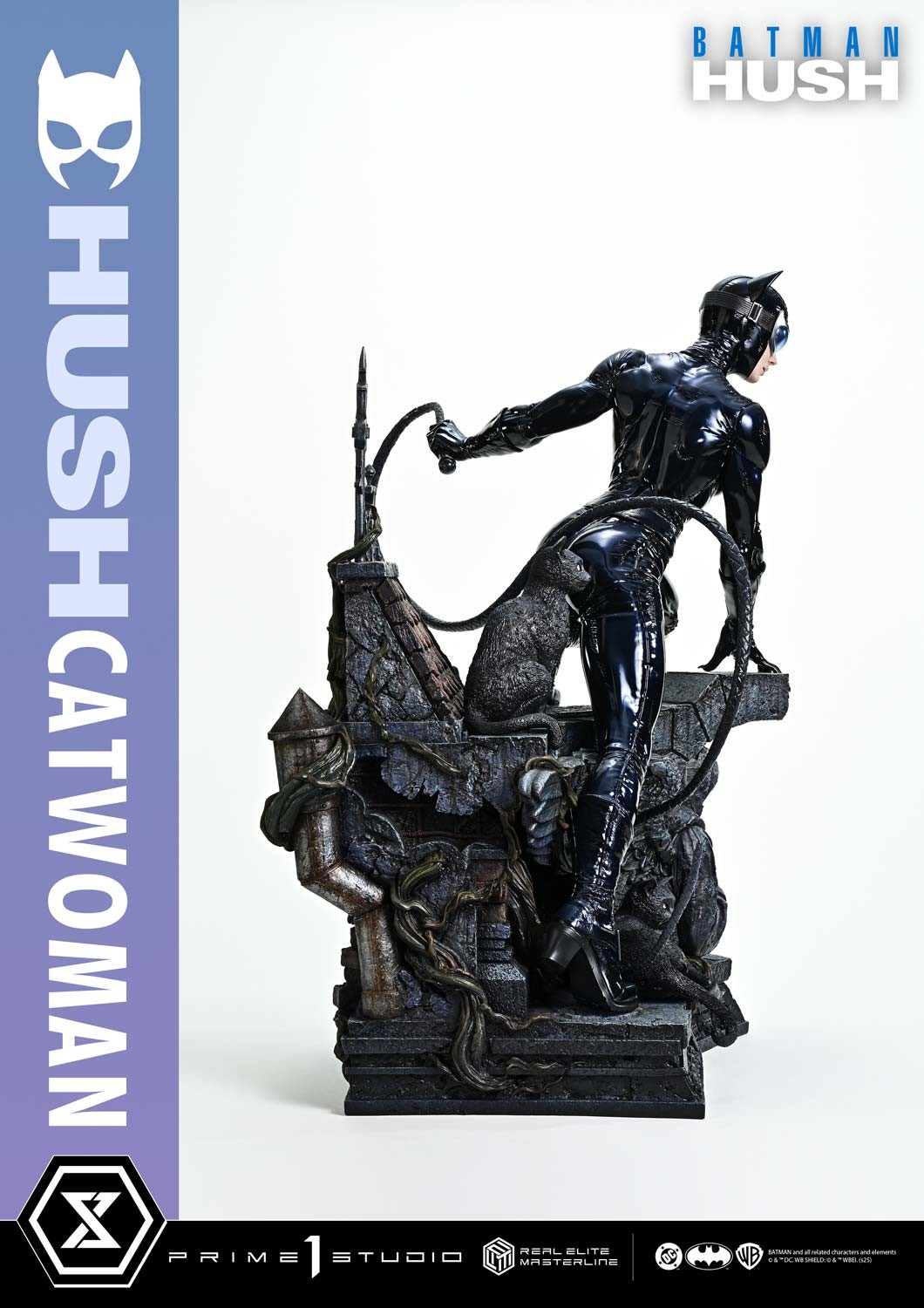 DC Comics Catwoman 1:3 Scale Statue  (Prototype Shown) View 8