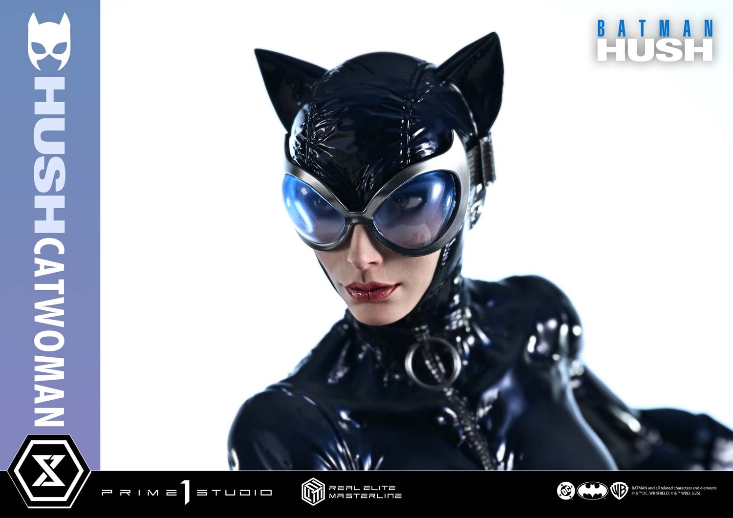 DC Comics Catwoman 1:3 Scale Statue  (Prototype Shown) View 13