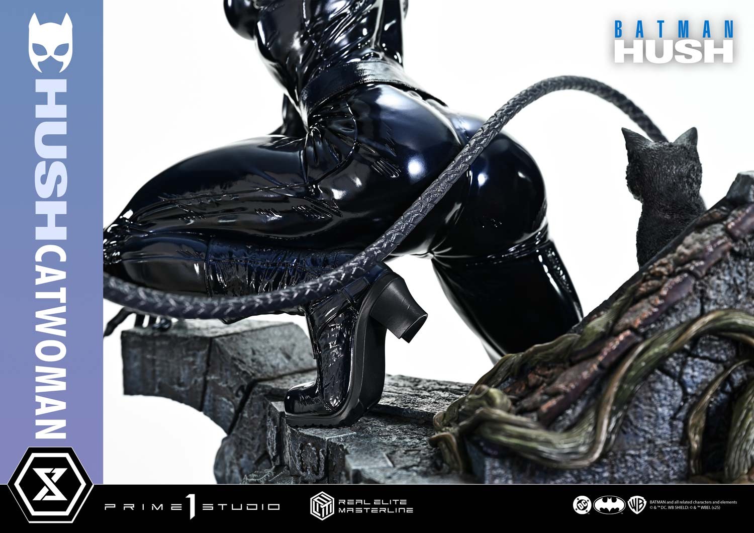 DC Comics Catwoman 1:3 Scale Statue  (Prototype Shown) View 20