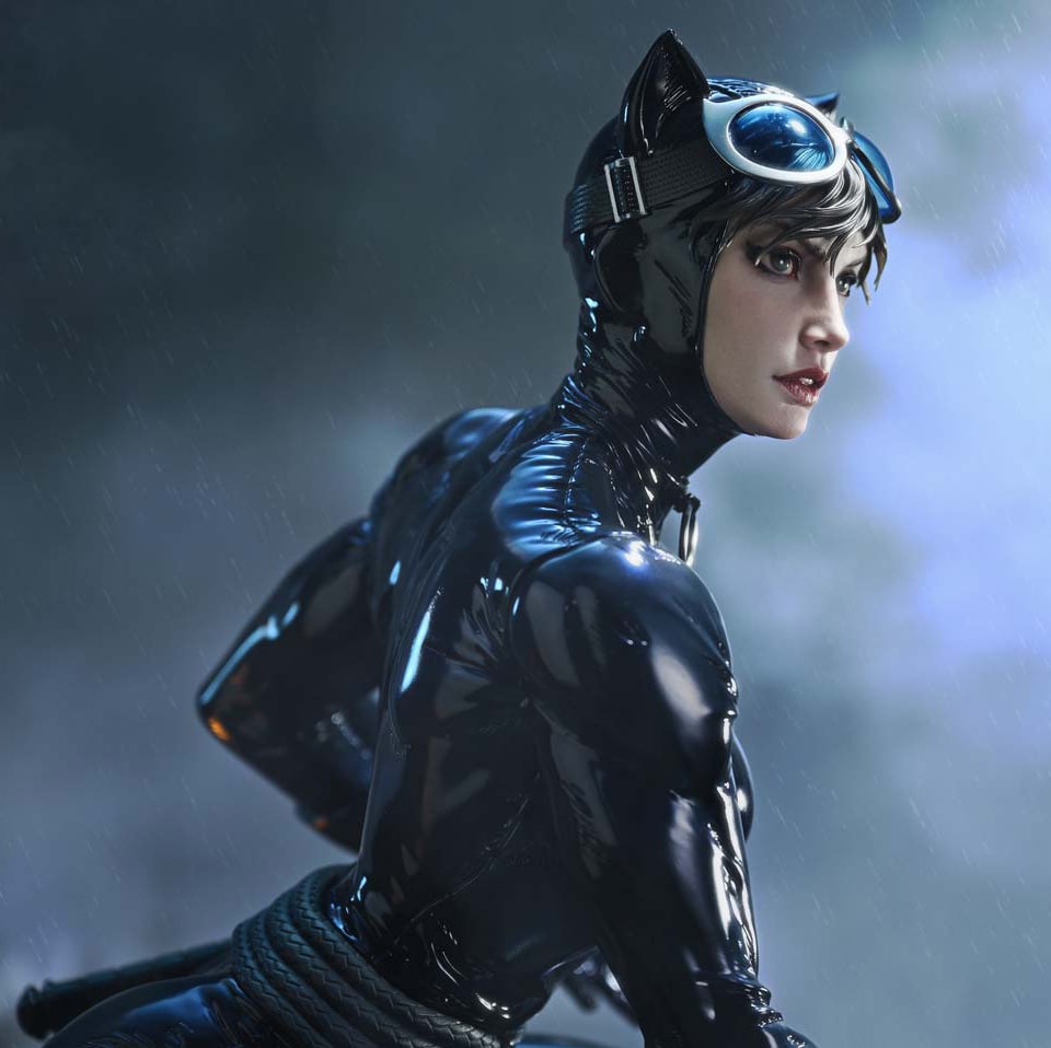 DC Comics Catwoman (Deluxe Version) 1:3 Scale Statue  (Prototype Shown) View 3