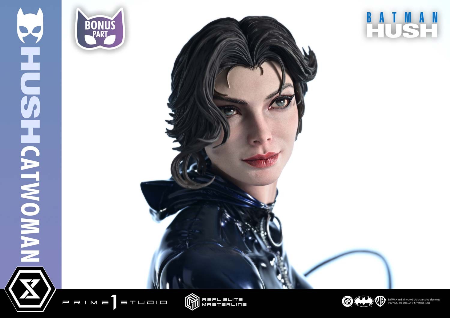 DC Comics Catwoman (Deluxe Bonus Version) 1:3 Scale Statue  (Prototype Shown) View 12